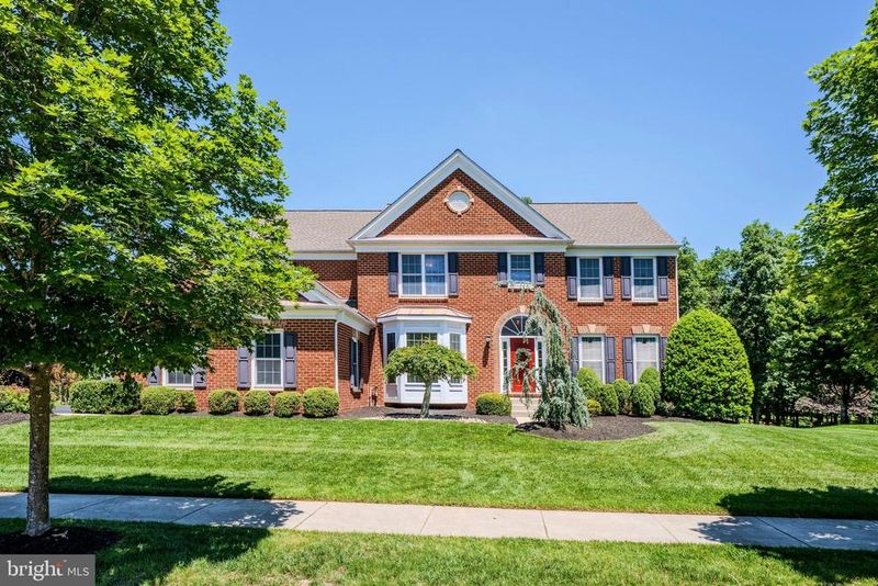 20950 Highland Creek Dr, Leesburg, VA 20175