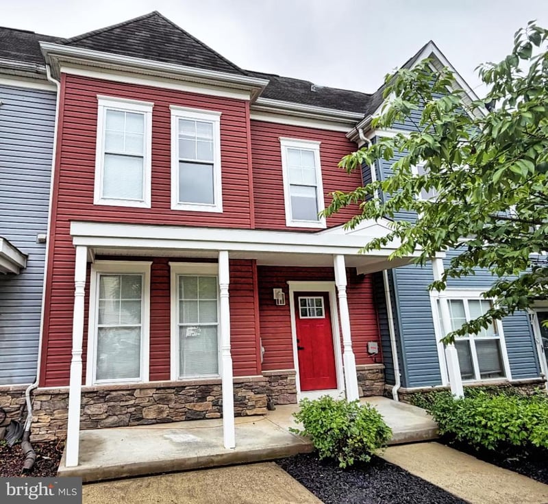 5002 Kimi Gray Ct SE, Washington, DC 20019