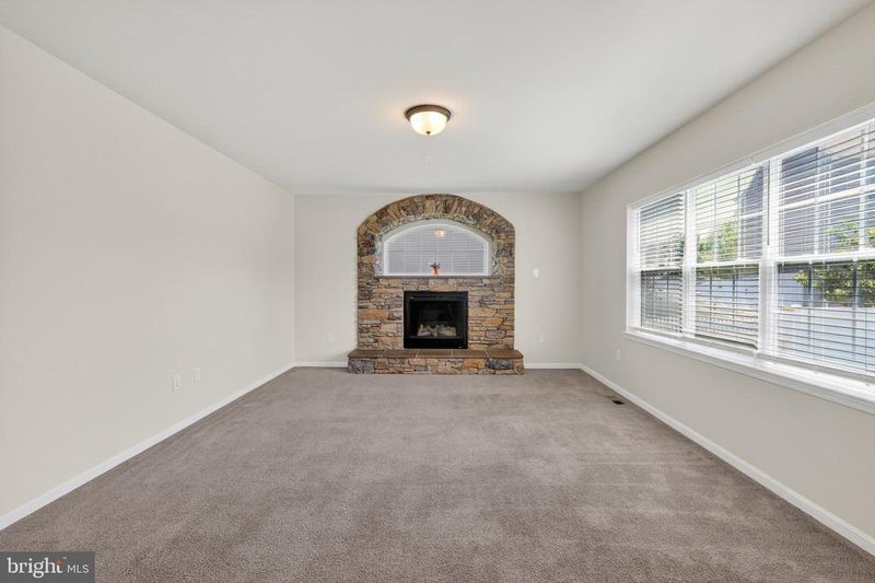 9604 Lormar Ln, Clinton, MD 20735