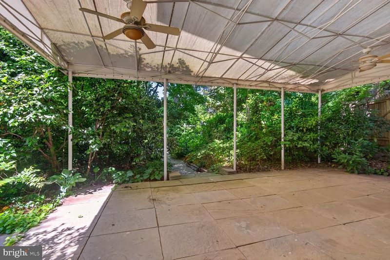 1656 Foxhall Rd NW, Washington, DC 20007