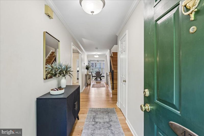 432 N Park Dr, Arlington, VA 22203