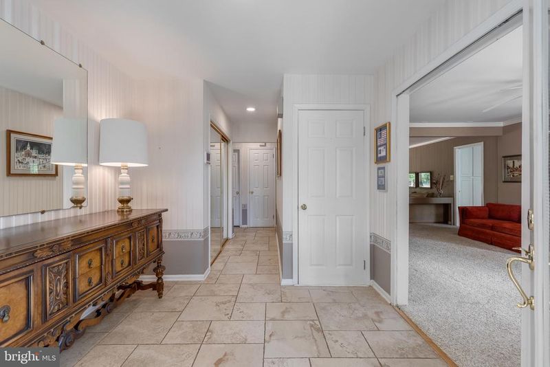1601 Mary Ellen Ct, Mclean, VA 22101