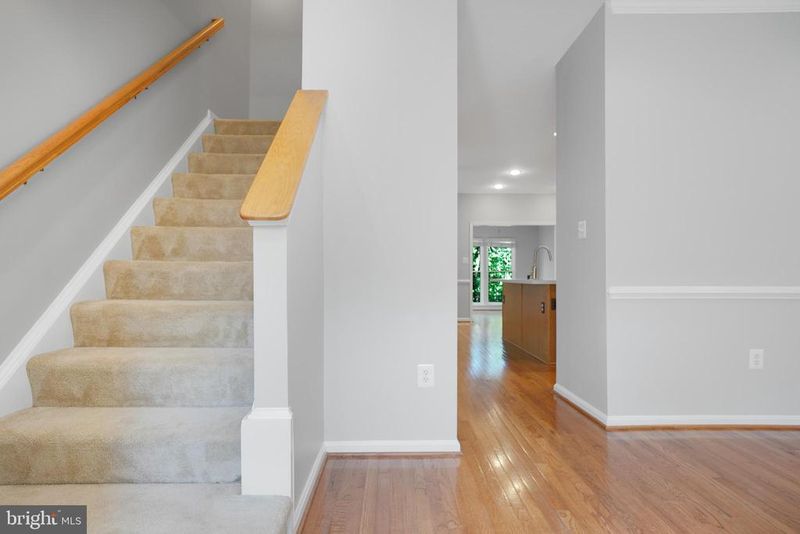 45530 Grand Central Sq, Sterling, VA 20166