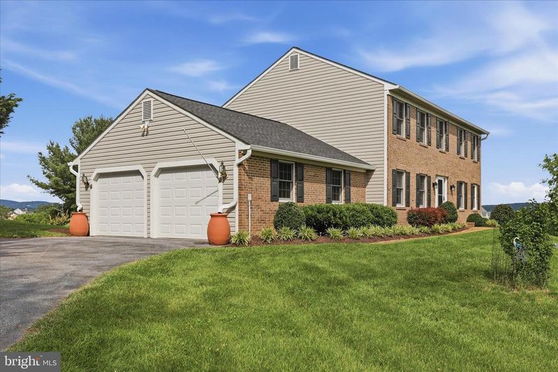 2700 Poffenberger Rd, Middletown, MD 21769