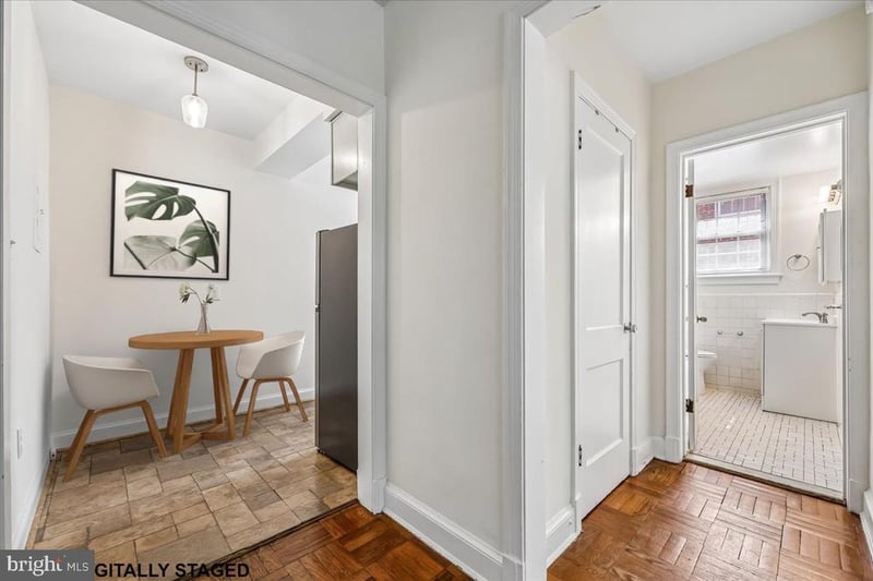 4481 Macarthur Blvd NW #204, Washington, DC 20007