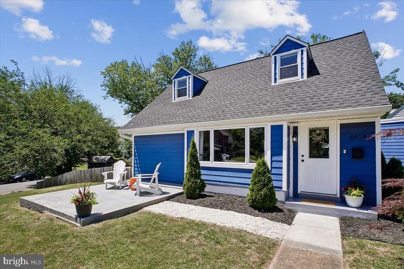 6924 Duke Dr, Alexandria, VA 22307