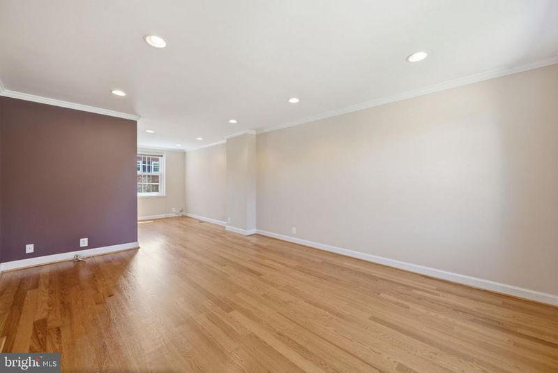 4532 34th St S, Arlington, VA 22206