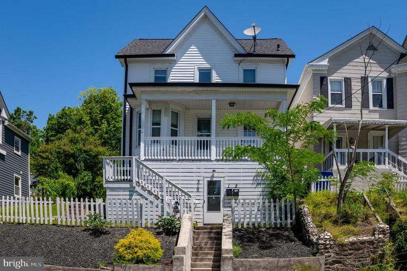 319 E A St #1, Brunswick, MD 21716