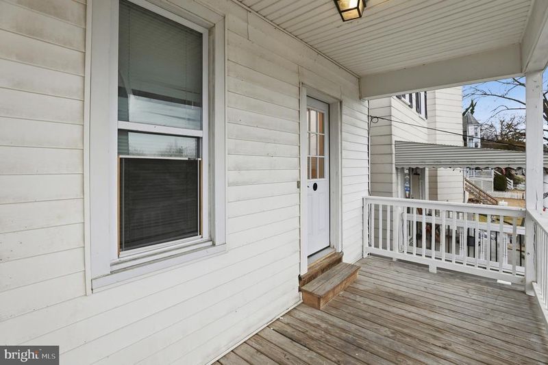 319 E A St #1, Brunswick, MD 21716