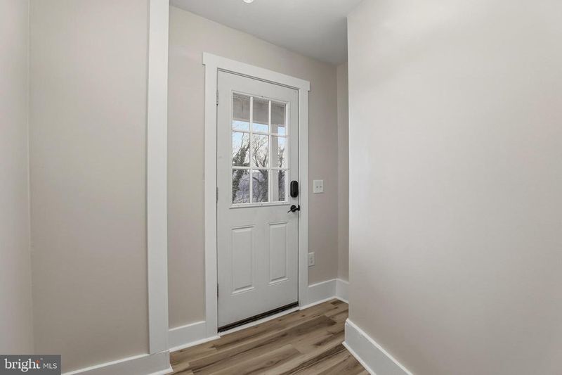 319 E A St #1, Brunswick, MD 21716