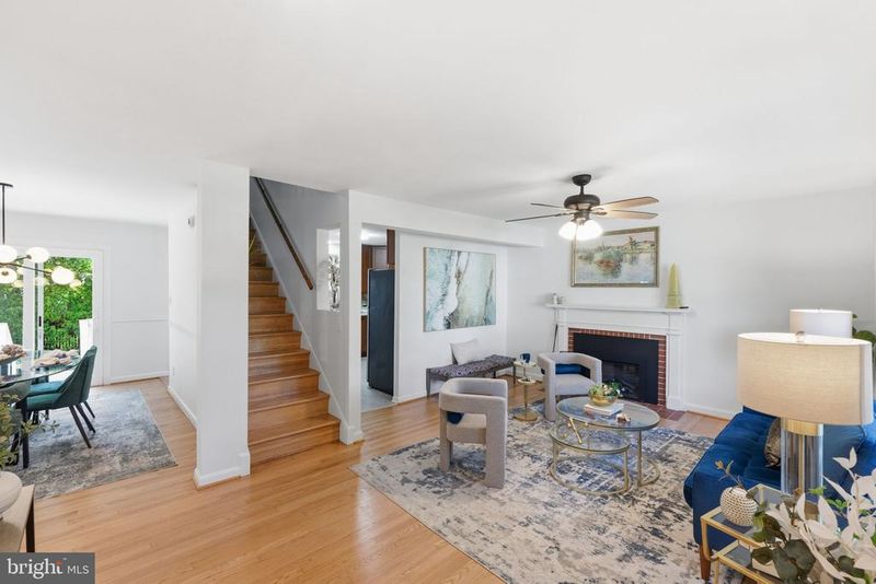 9223 Adelaide Dr, Bethesda, MD 20817