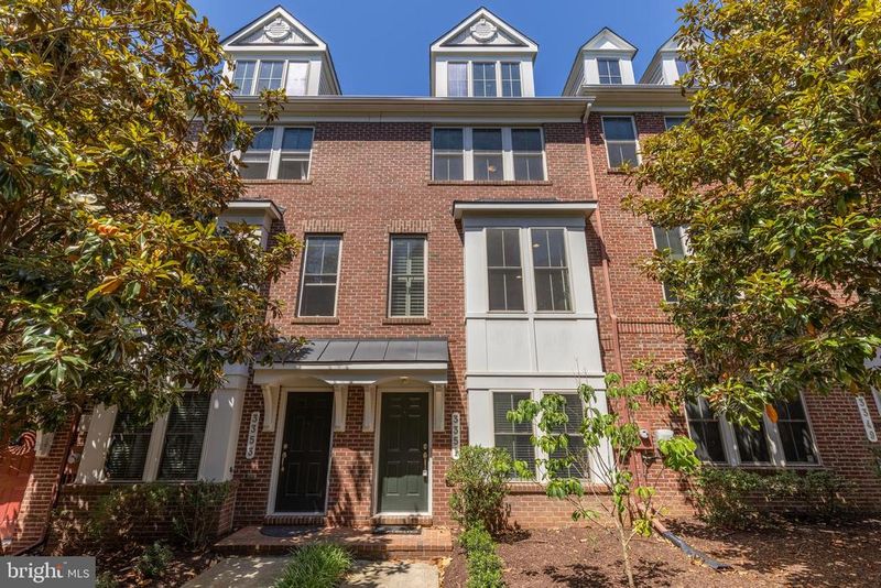 3351 Kemper Rd, Arlington, VA 22206