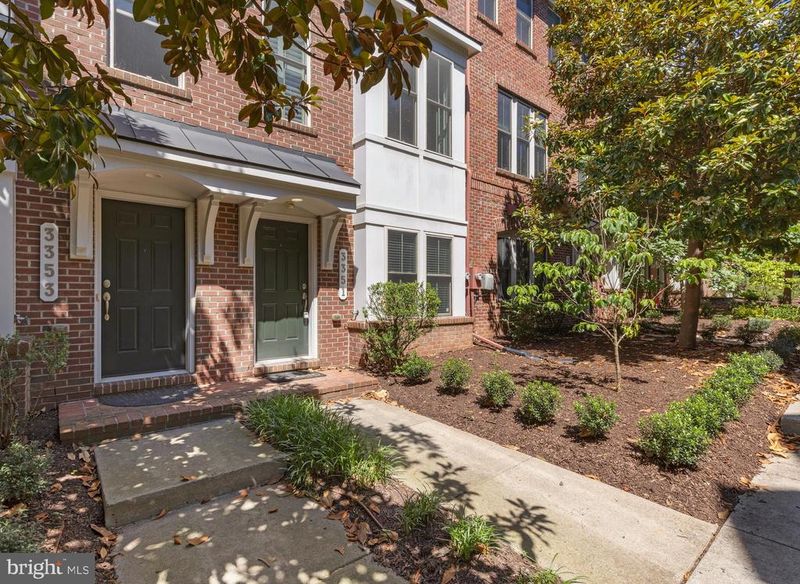 3351 Kemper Rd, Arlington, VA 22206