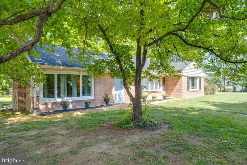 3401 Dogwood Dr, Ellicott City, MD 21042