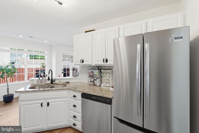 11620 Myrtle Oak Ct, Waldorf, MD 20601
