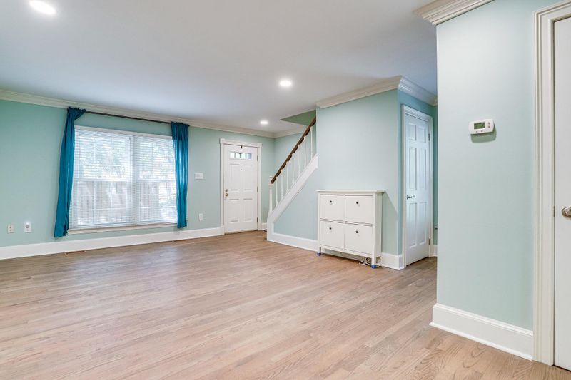 2428 S Walter Reed Dr #A, Arlington, VA 22206