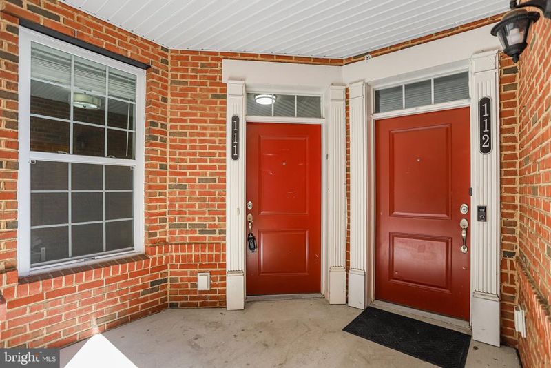 23225 Milltown Knoll Sq #111, Ashburn, VA 20148
