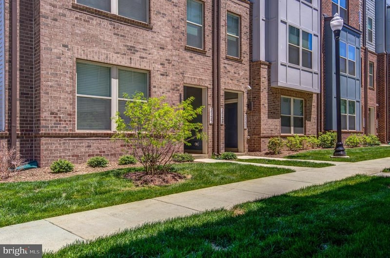 2127 Glacier Rd #86, Herndon, VA 20170