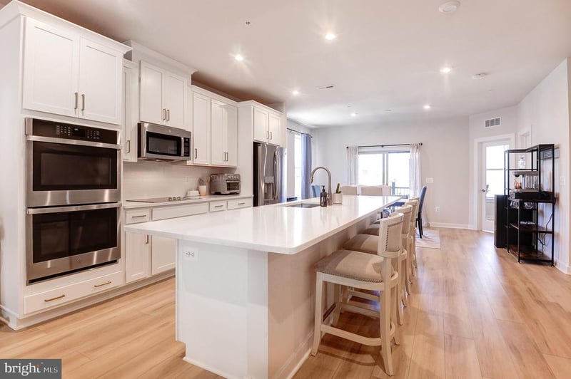 2127 Glacier Rd #86, Herndon, VA 20170