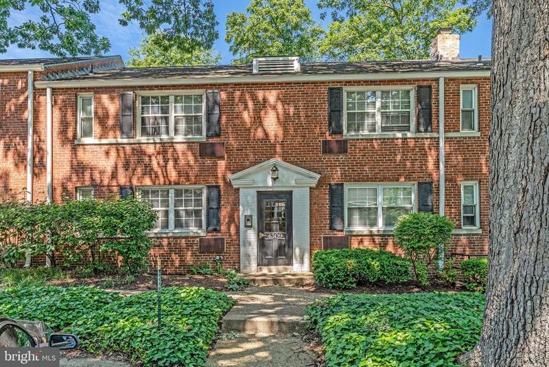 4309 2nd Rd N #43091, Arlington, VA 22203