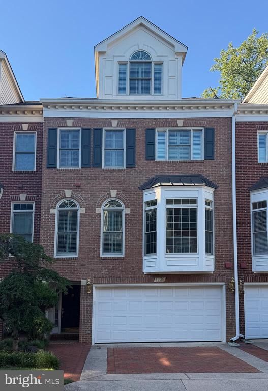 1735 22nd Ct N, Arlington, VA 22209