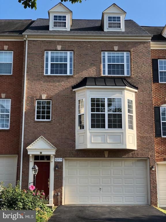 12579 Royal Wolf Pl, Fairfax, VA 22030
