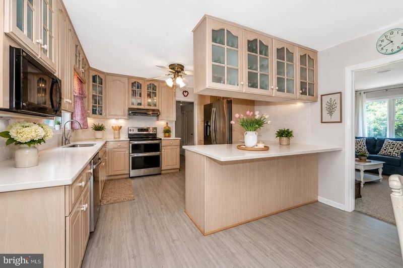 6213 White Oak Dr, Frederick, MD 21701