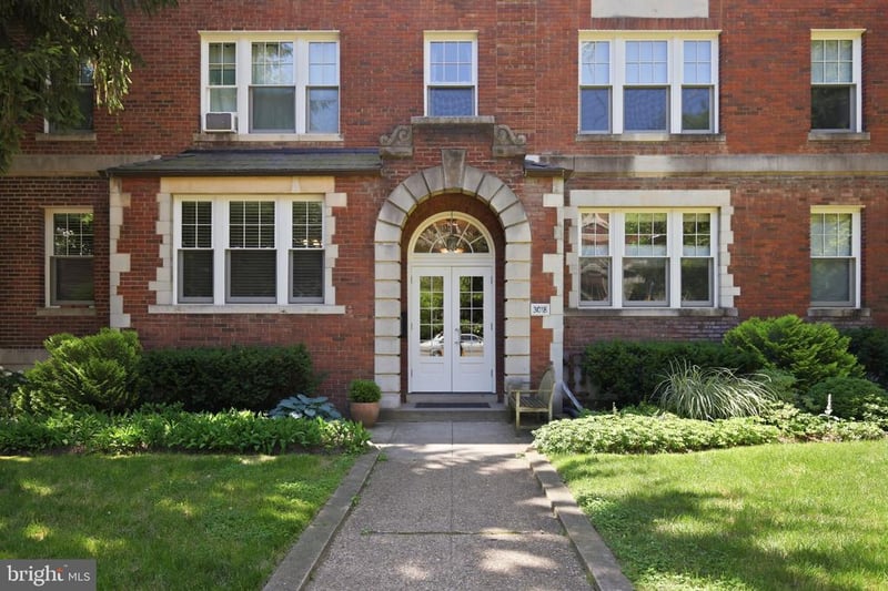 3018 Porter St NW #103, Washington, DC 20008