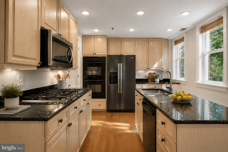 1555 N Colonial Ter #600, Arlington, VA 22209