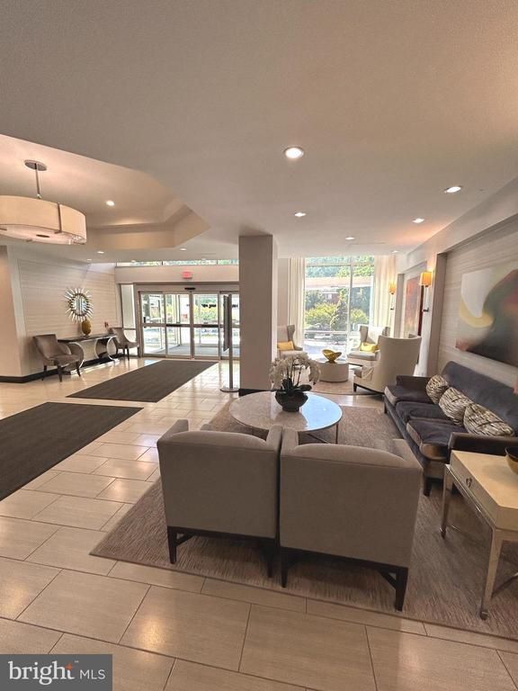 1225 Martha Custis Dr #505, Alexandria, VA 22302