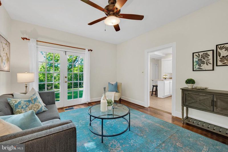 2418 Forest Glen Rd, Silver Spring, MD 20910