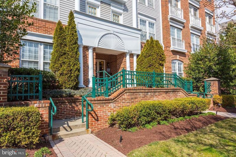 303 Redland Blvd #305, Rockville, MD 20850