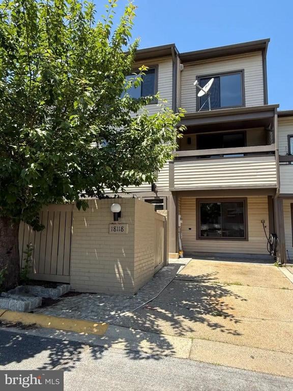 18118 Kilrush Ct, Montgomery Village, MD 20886