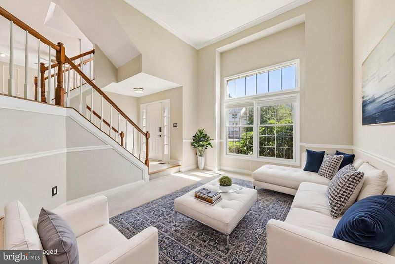 6520 Palisades Dr #, Centreville, VA 20121