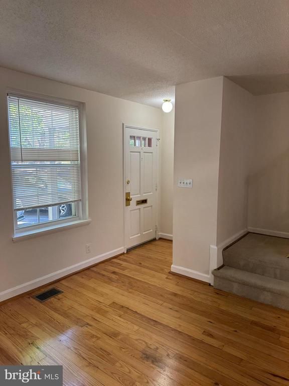 4715 29th St S, Arlington, VA 22206