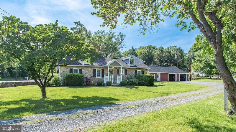 102 Phillips Ct NW, Leesburg, VA 20176