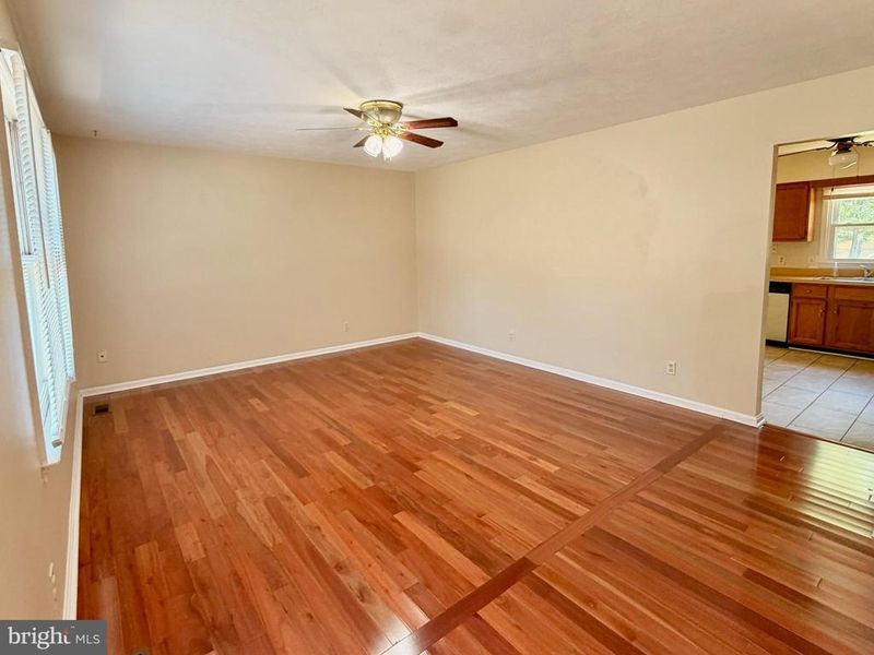 220 Tanglewood Ln, Stafford, VA 22554