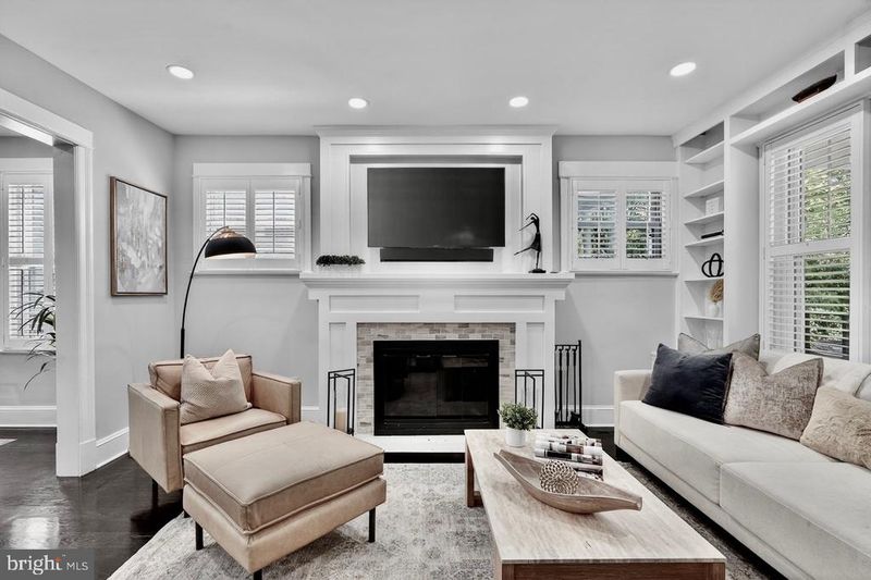 3702 Jenifer St NW, Washington, DC 20015