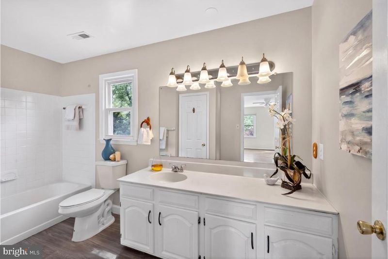 11203 Cedar Ln, Beltsville, MD 20705