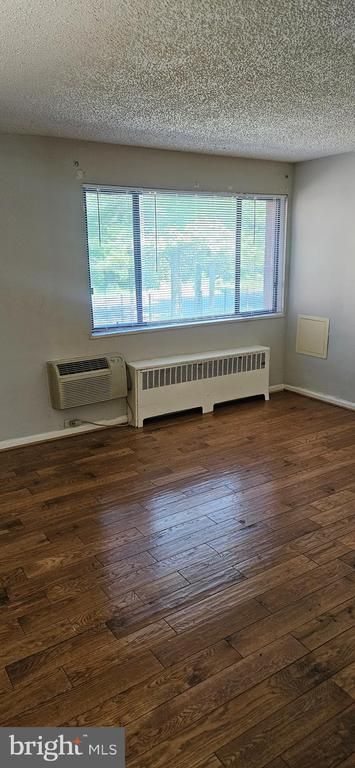 4729 1st St SW #101, Washington, DC 20032