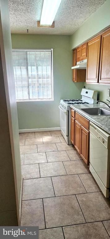 4729 1st St SW #101, Washington, DC 20032