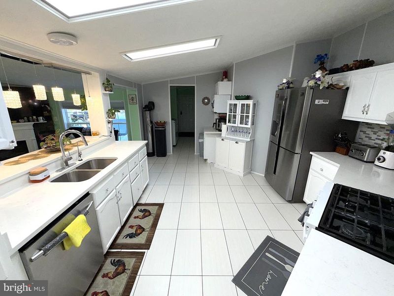 275 Janets Ct, Lothian, MD 20711
