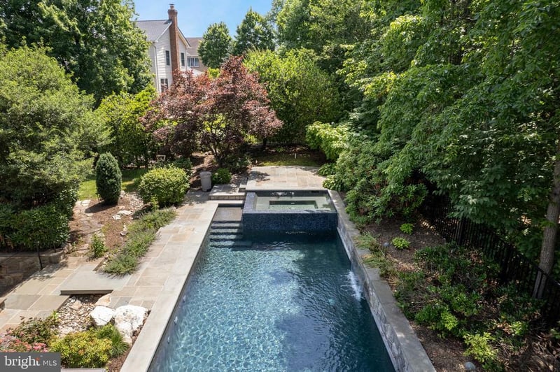 43589 Edison Club Ct, Ashburn, VA 20147