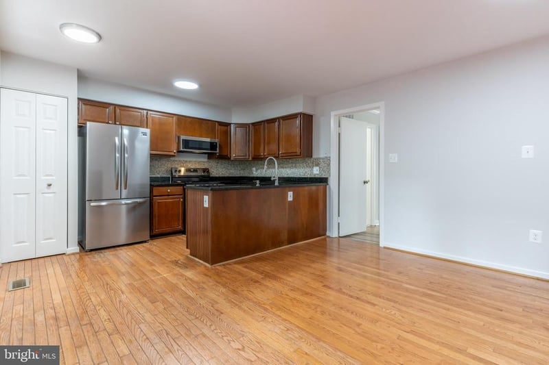 6413 Cherokee Ct, Alexandria, VA 22312