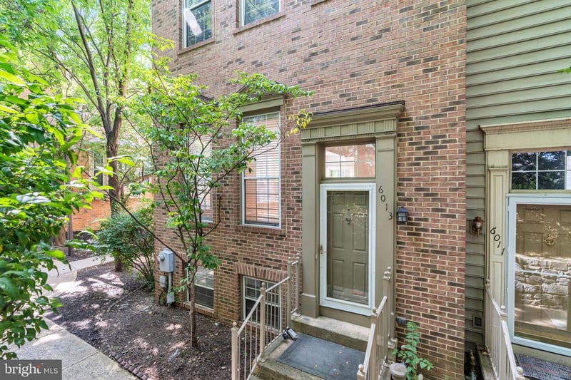 6013 Riddle WALK, Alexandria, VA 22312