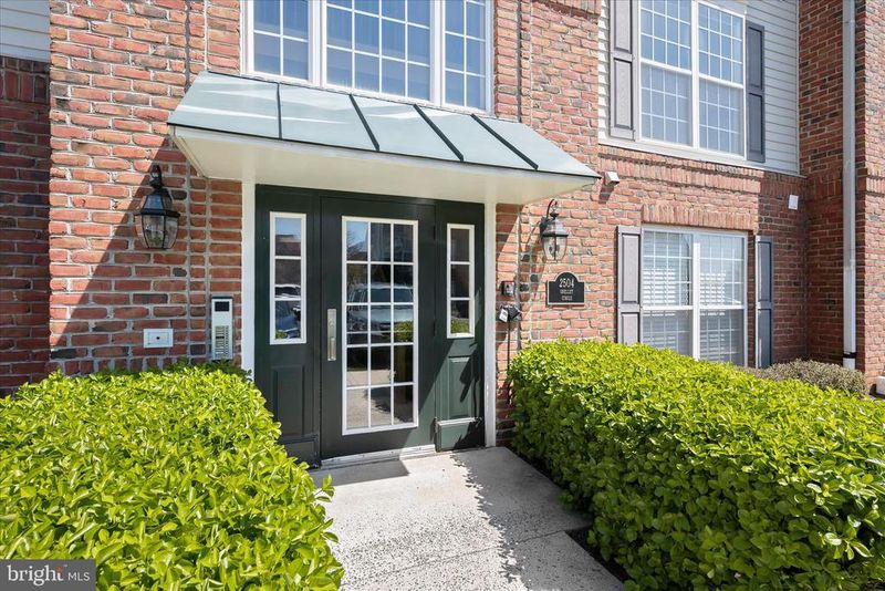 2504 Shelley Cir #4-2D, Frederick, MD 21702