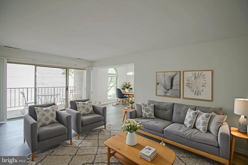 6 Canterbury Sq #301, Alexandria, VA 22304