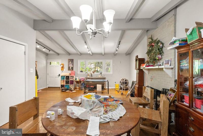 3204 Ayers Dr, Alexandria, VA 22309