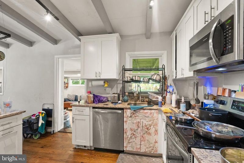 3204 Ayers Dr, Alexandria, VA 22309