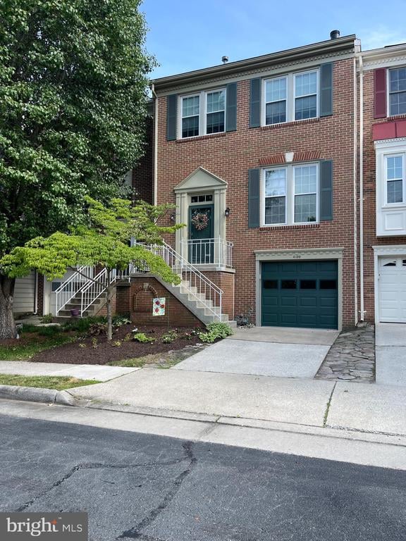 4109 Plymbridge Ln, Woodbridge, VA 22192